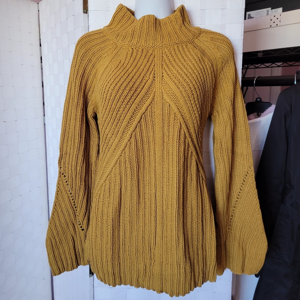 Women's Andrea Jovine Long Sleeve  Sweater Size Large